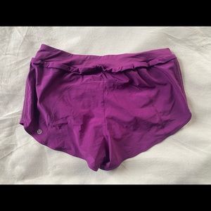 Lululemon shorts size 6